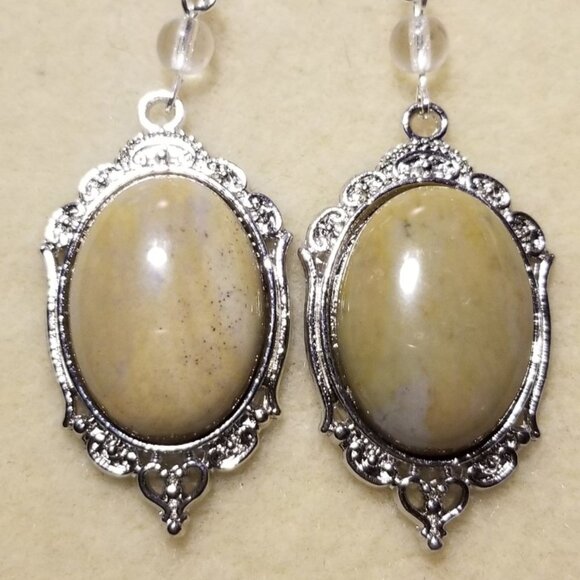 Gemmy Earrings - Picture 3 of 6